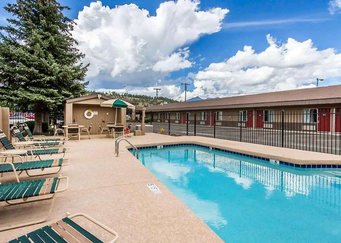 Econo Motel